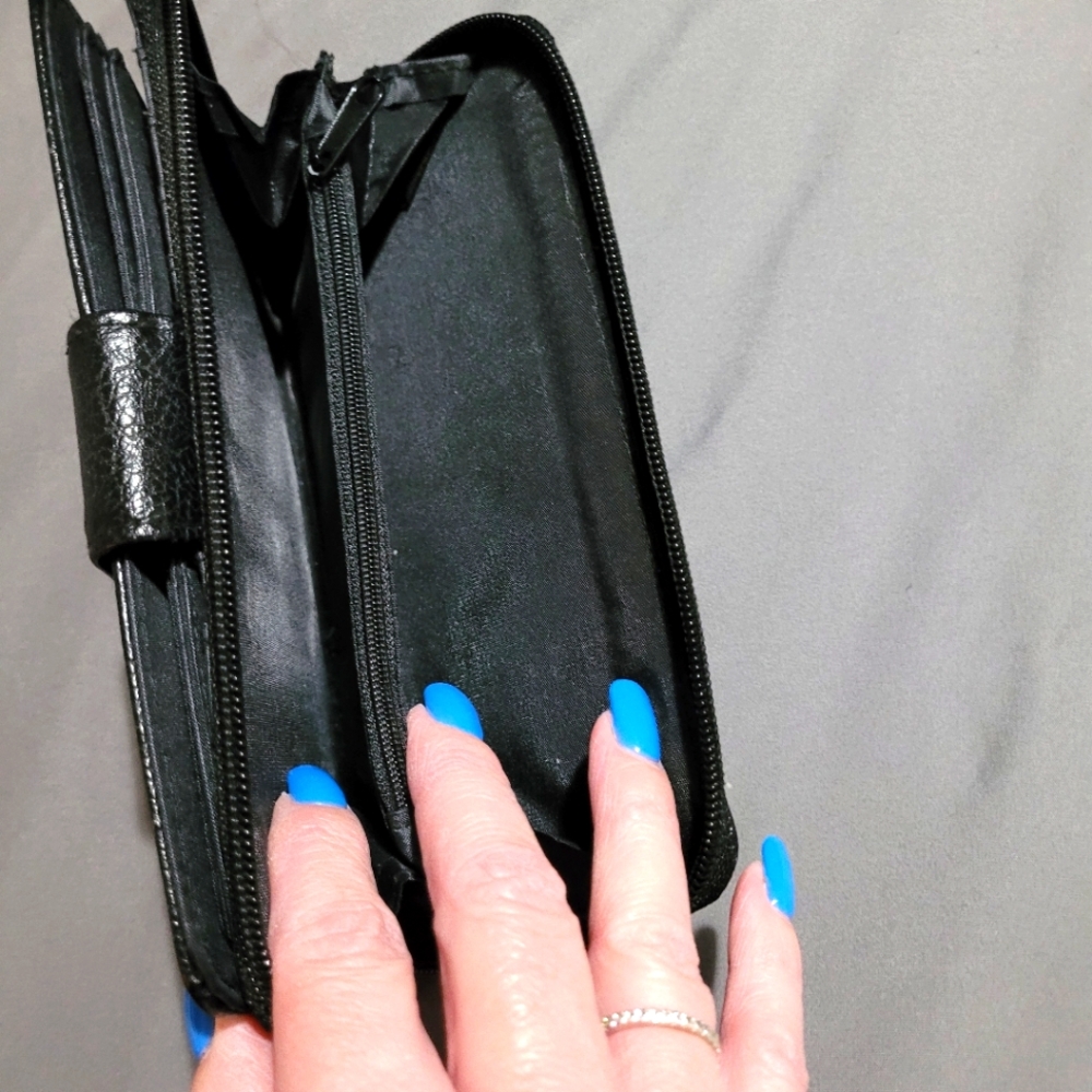 Wallet - Picture 4 of 5